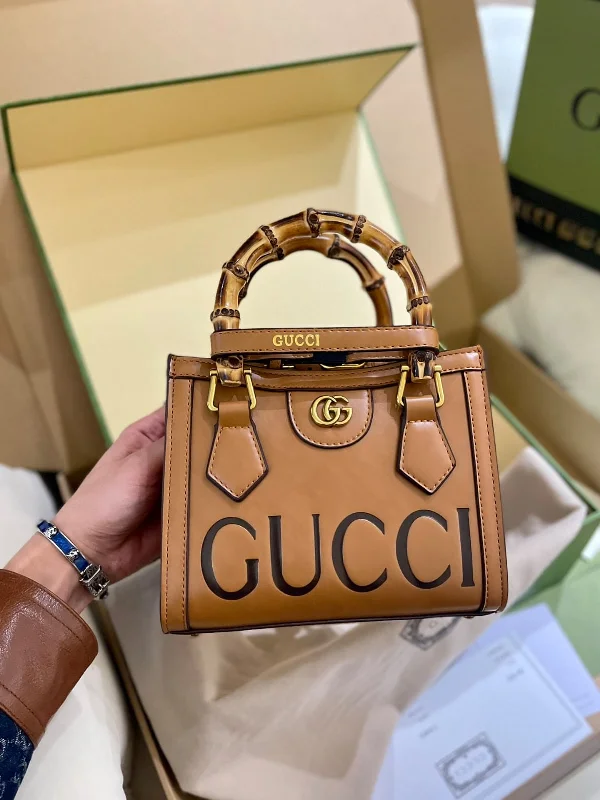 Women Gucci bags with a detachable mirror insideGucci Diana Tote Handbag AAA 1:1