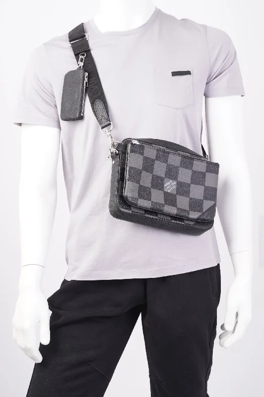 Louis Vuitton Damier Graphite 3D Trio Messenger 3D Monogram