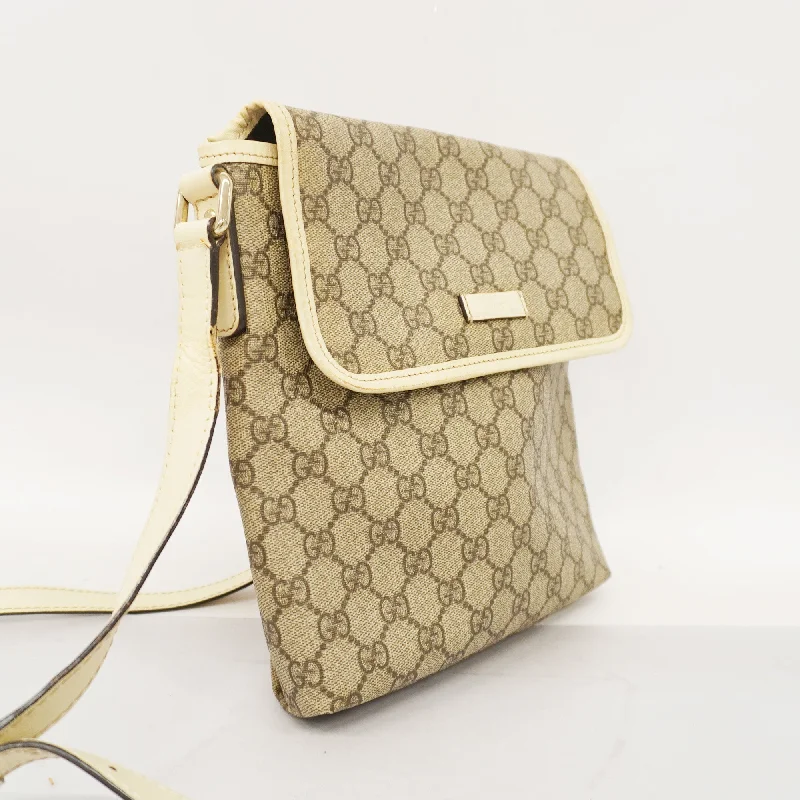 Ladies Gucci Dionysus bags with a chain - link shoulder strapGUCCI  Shoulder Bag 223666 Women's GG Supreme Shoulder Bag Beige,Ivory