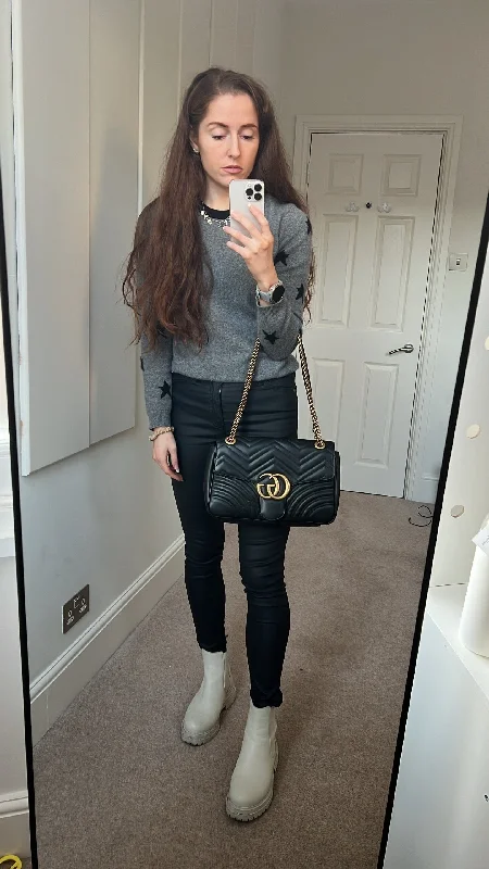 Women Gucci bags with a front - zip pocket for small itemsGucci GG Black Marmont Medium Shoulder Bag (RRP £2,070)