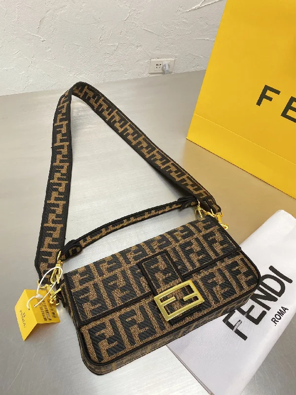 Fendi bags with a front - flap pocket and a turnlock for a classic and elegant aestheticLuxury  Bags Fendi 133