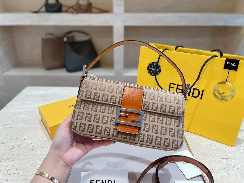 Fendi tote bags with a self - cleaning interior lining for easy maintenanceLuxury  Bags Fendi 127