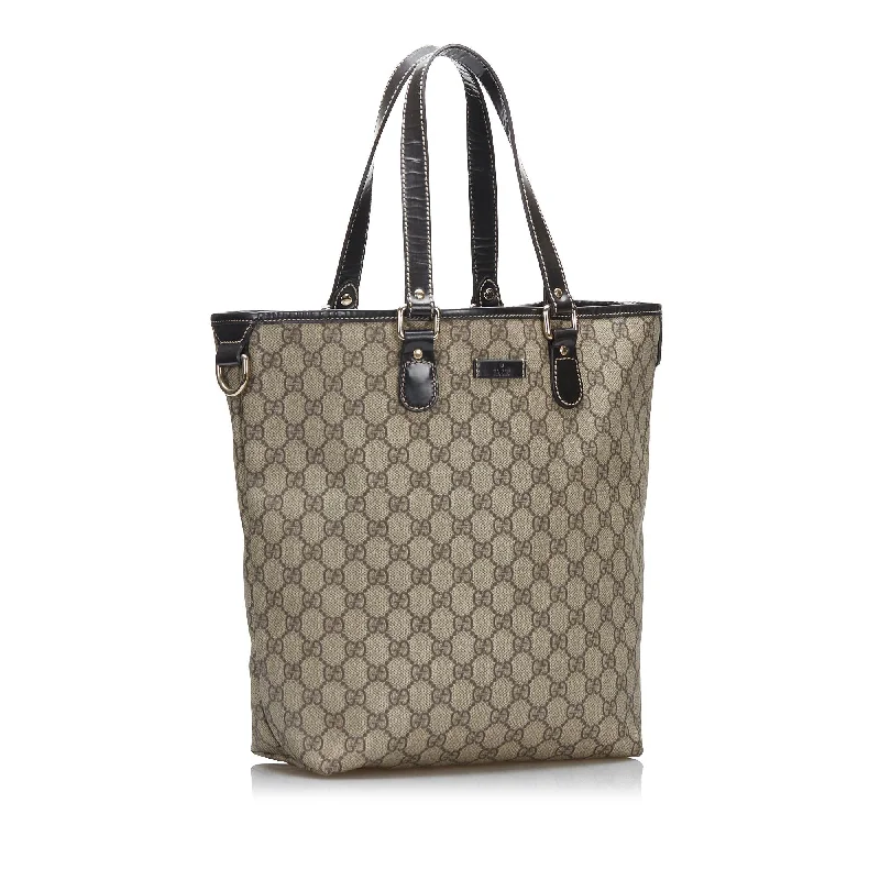 Gucci handbags for women with a patent - leather finishGucci GG Supreme Tote (SHG-efyCC5)