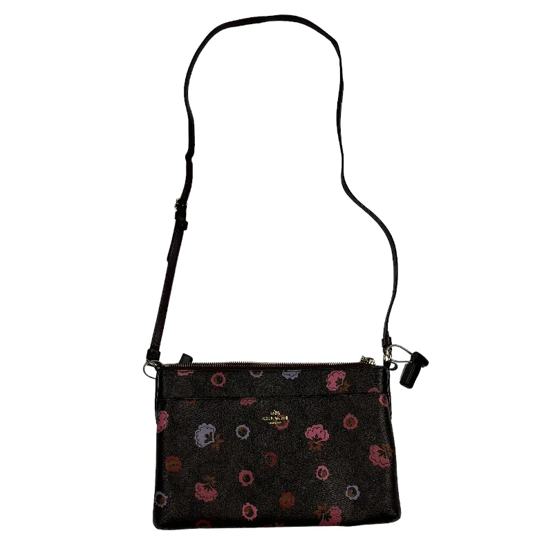 Crossbody Designer By Coach  Size: Medium