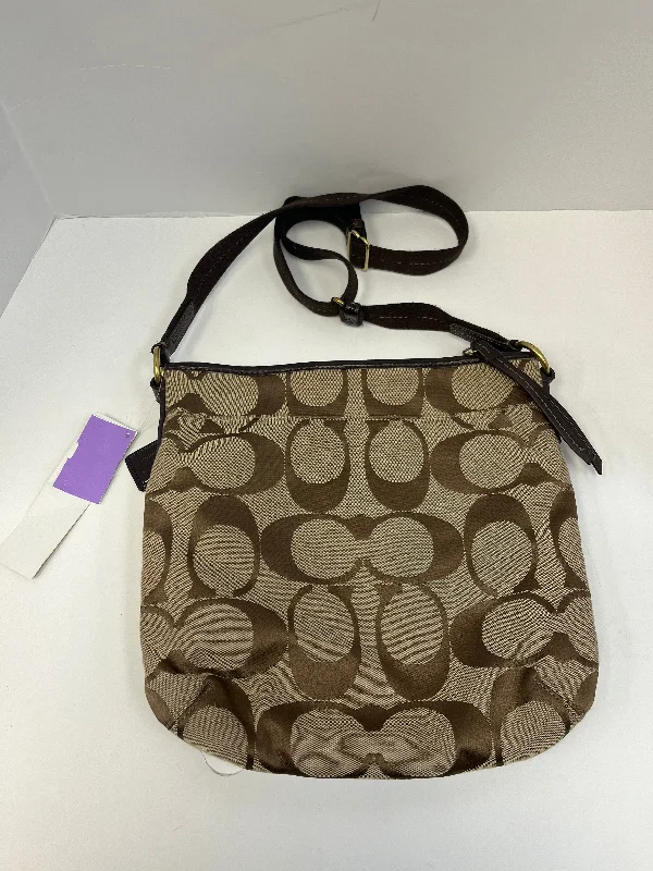 Crossbody Designer By Coach  Size: Medium