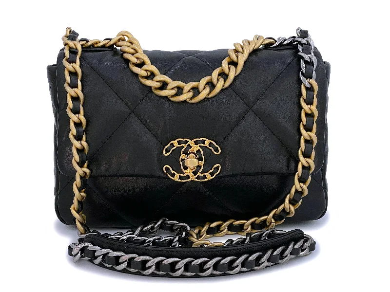 Chanel Lightweight Handbag for Daily ErrandsChanel 19 Black Medium Flap Bag