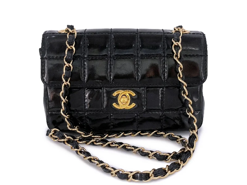 Chanel Lightweight Handbag for Daily ErrandsChanel Vintage Black Patent Extra Mini Flap Bag 24k GHW Chocolate Bar