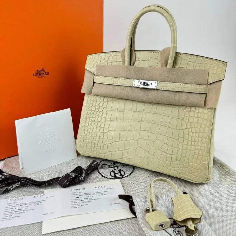 Hermes Birkin 25 Vanille Matte Alligator PHW #B SKCB-092955