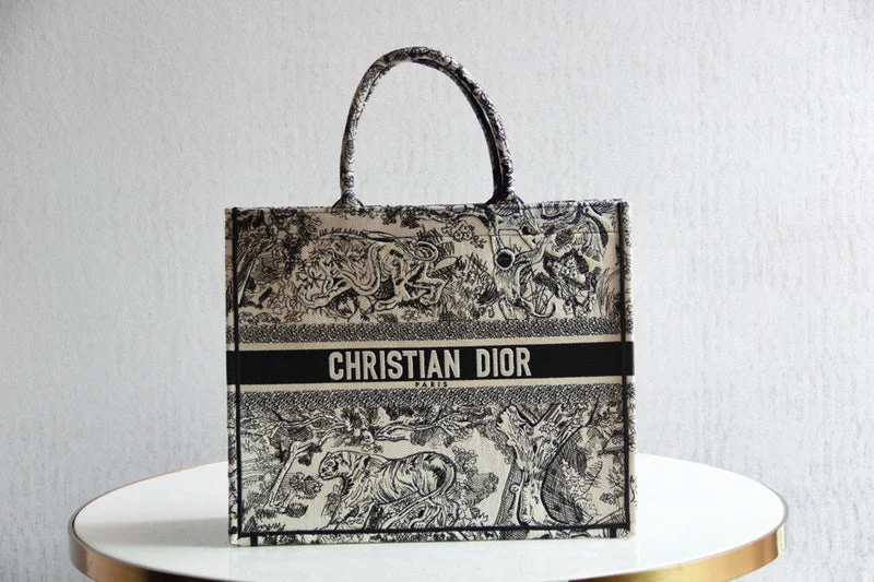 Christian Dior handbags with a snap - button closure and a decorative buckleGlitzybags - Dior Bags - 3821