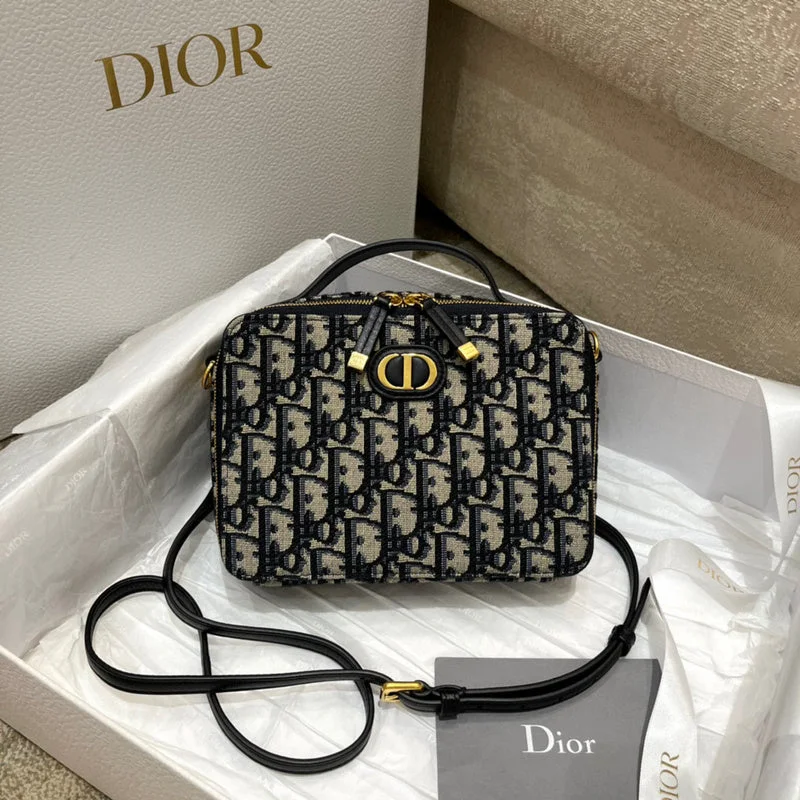 Fashion - forward Christian Dior tote bags for the modern womanGlitzybags - Dior Bags - 3868