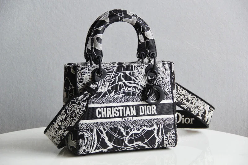 Christian Dior bags with a detachable coin purse insideGlitzybags - Dior Bags - 4095