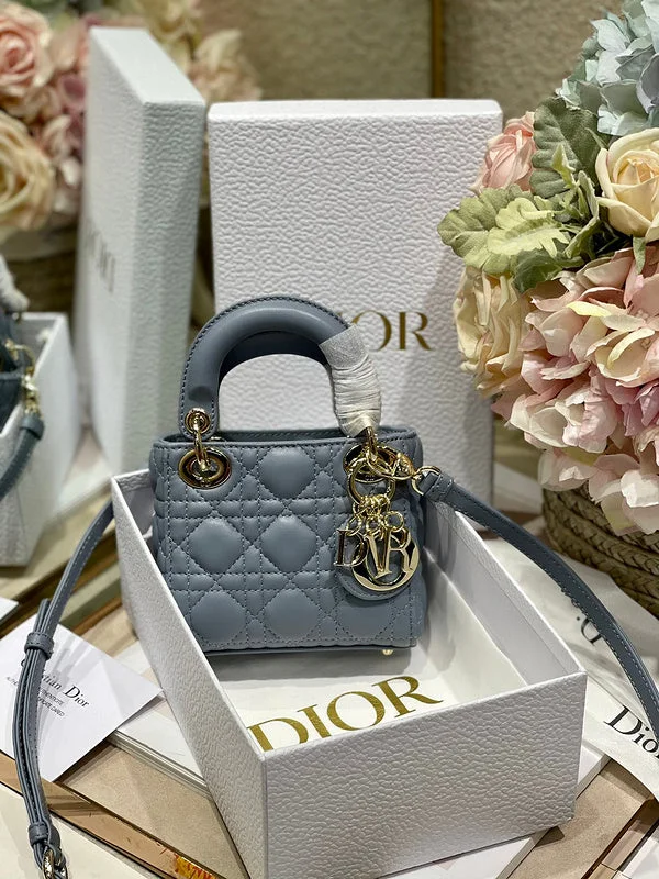 Christian Dior handbags with a detachable mirror for on - the - go touch - upsWF - Dior Bags - 020