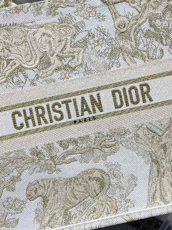 Christian Dior bags with a quilted pattern and gold - toned hardwareWF - Dior Bag - 440